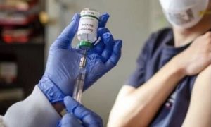 چگونه در جریان نوبت واکسیناسیون مان علیه کرونا قرار می گیریم