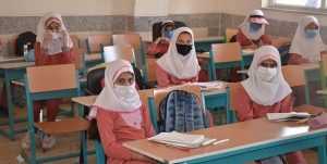 رئیس مرکز مدیریت بیماری‌های واگیر وزارت بهداشت: در صورت زیاد شدن سویه جدید کرونا مدارس را تعطیل می‌کنیم