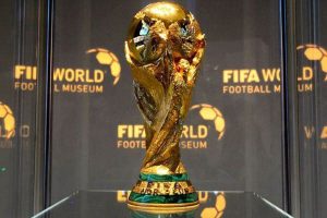 تصمیم بی سابقه فیفا برای جام جهانی قطر / نصب دوربین برای پخش اتفاقات در رختکن!