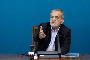 پزشکیان: اصلاح شیوه‌های آموزشی و ترویج سواد سلامت اولویت دولت است