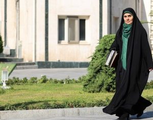 خانم وزیر با کسی تعارف ندارد؛ مراقب مجوزهایتان باشید