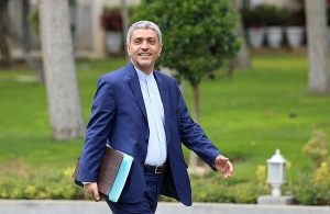 طیب‌نیا گزینه اول وزارت اقتصاد