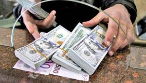 تثبیت یا رهاسازی؟ معمای بزرگ سیاست ارزی ایران در آینه هدف‌گذاری تورمی