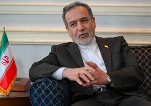ترامپ تحت تأثیر کسانی است که از دیپلماسی می‌ترسند