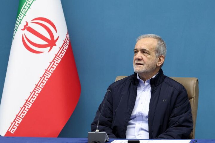 پزشکیان: مسیرهای ترانزیتی، راه صلح، توسعه و تضمین امنیت منطقه است پزشکیان: مسیرهای ترانزیتی، راه صلح، توسعه و تضمین امنیت منطقه است