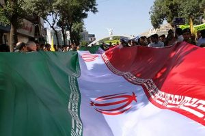 برگزاری مراسم روز جهانی قدس در چهاردهمین روز تحمیل جنگ به ایران/ تکبیر مردم همزمان با انفجارها در حوالی مسیر راهپیمایی+ فیلم و عکس